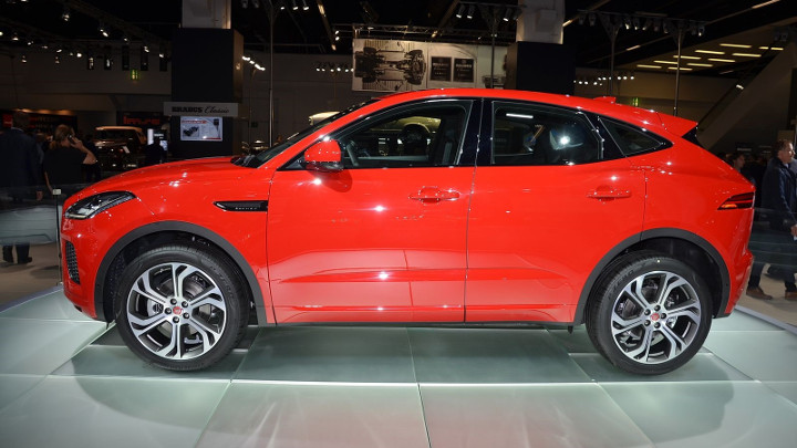 Jaguar E-Pace lateral